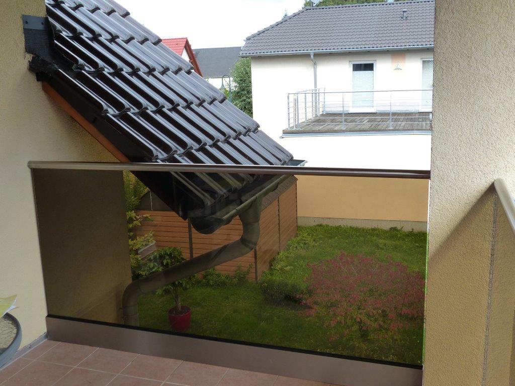 inova-verspiegelt-braun-1 | BADER Glastechnologie